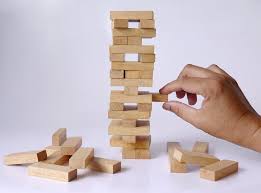 Jenga, jeu d’adresse et de dextérité en bois